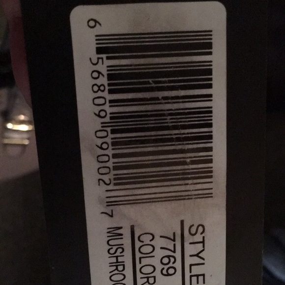 NWT Madi Studio style7769 upc 56809090027 Lazer cutout design.Still cased straps - Picture 8 of 8